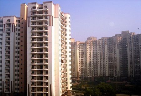 Indian Actor 'Manoj Bajpayee' sells Apartment in Mumbai's Mahalaxmi Locality